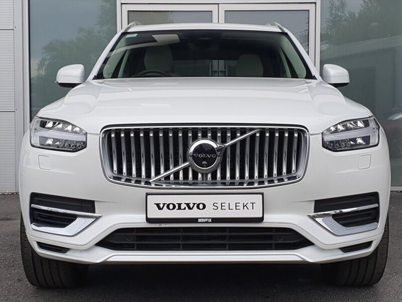 More views of Volvo XC90