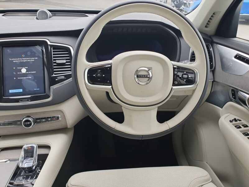 More views of Volvo XC90