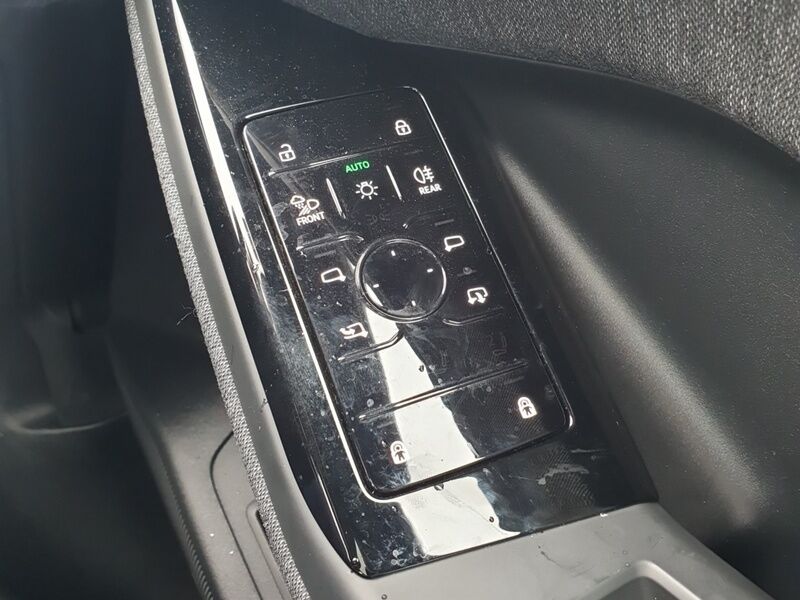 More views of Audi Q6 e-tron