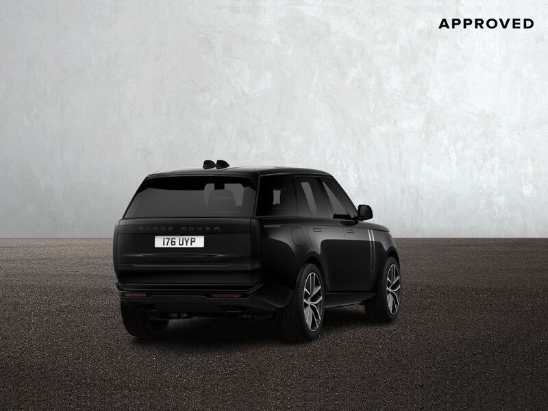 More views of Land Rover Range Rover