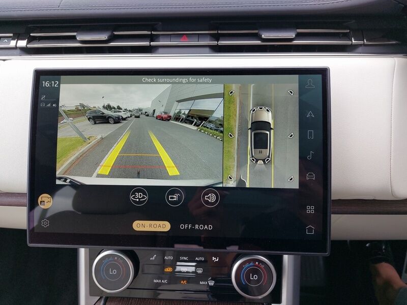 More views of Land Rover Range Rover