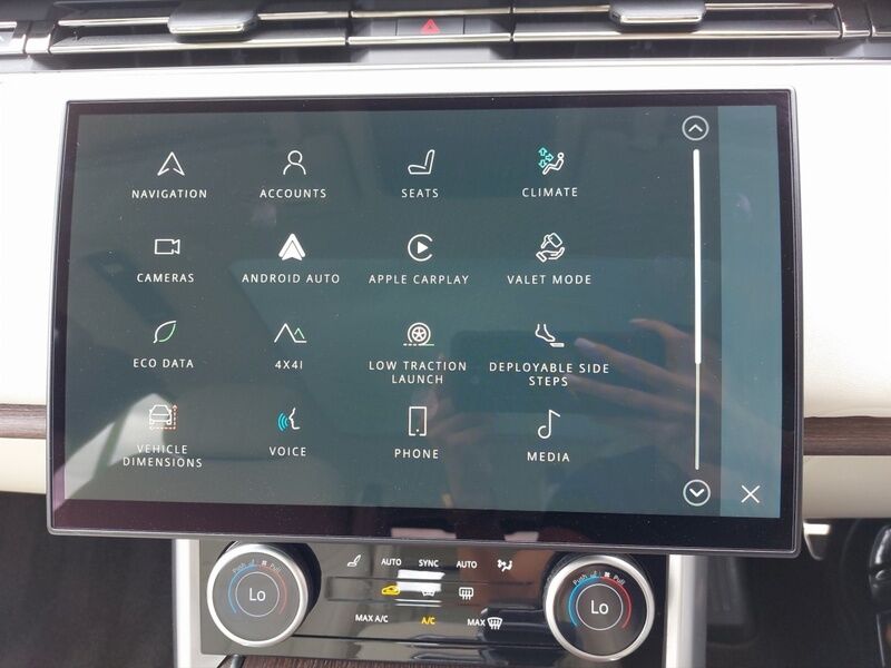 More views of Land Rover Range Rover