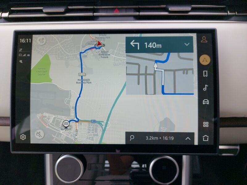 More views of Land Rover Range Rover