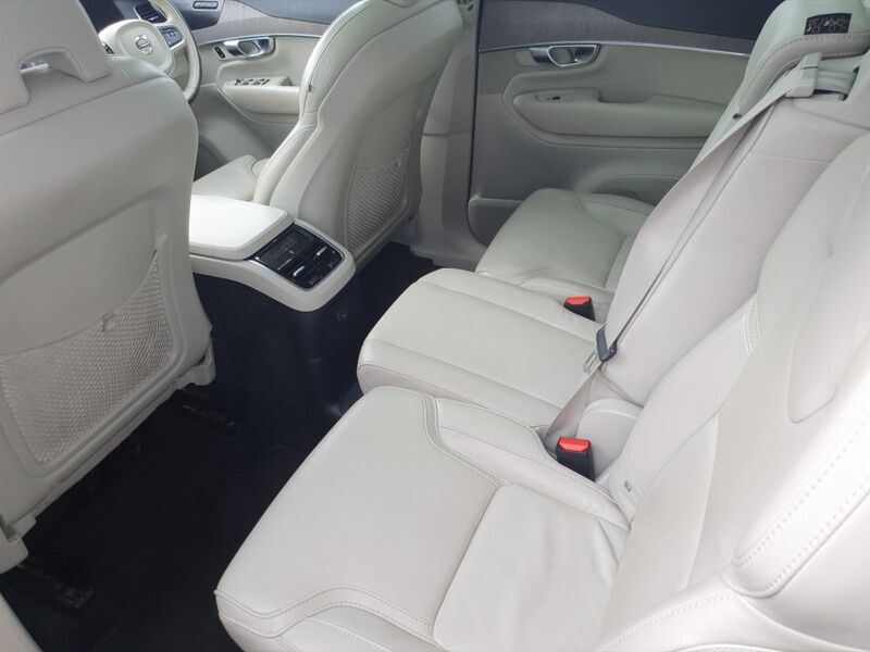 More views of Volvo XC90