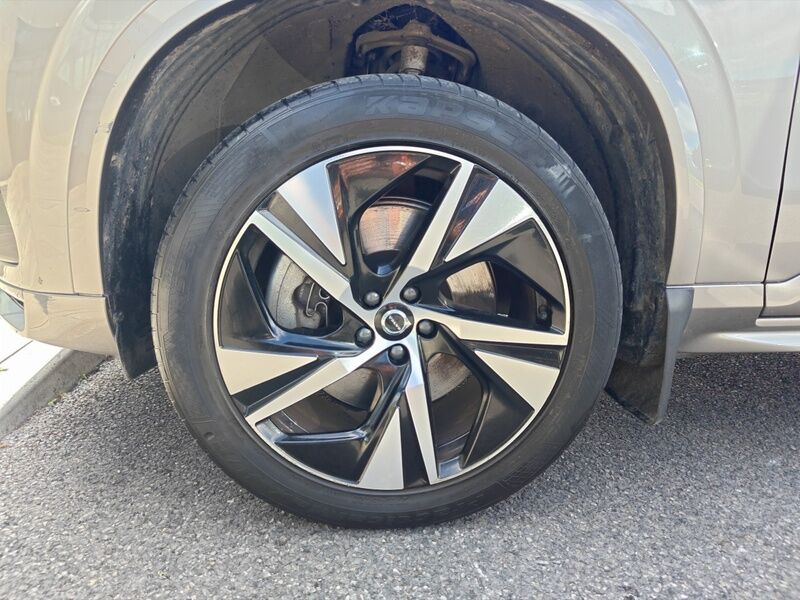 More views of Volvo XC90