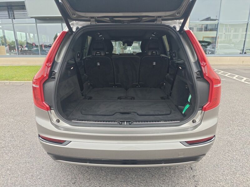 More views of Volvo XC90