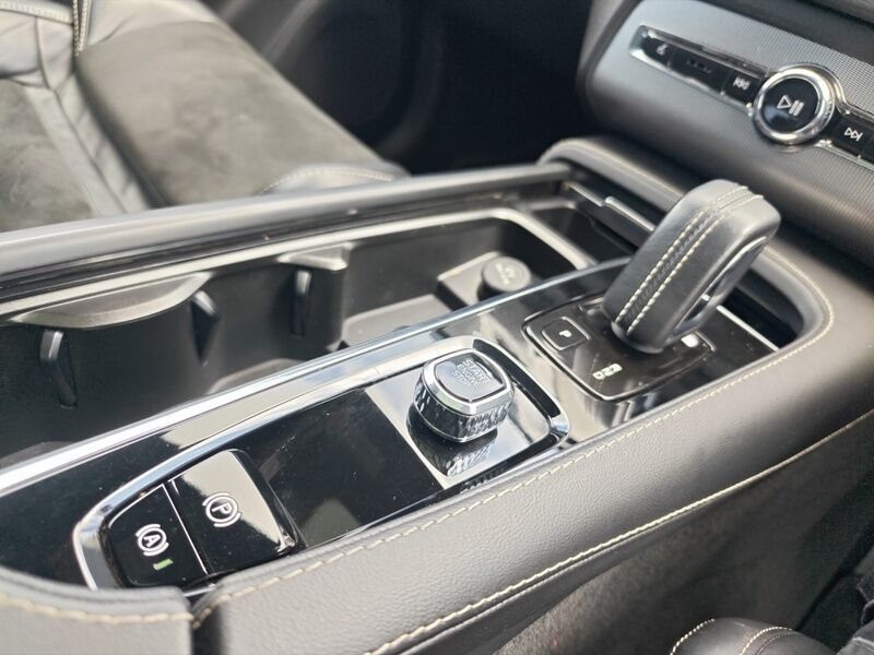 More views of Volvo XC90