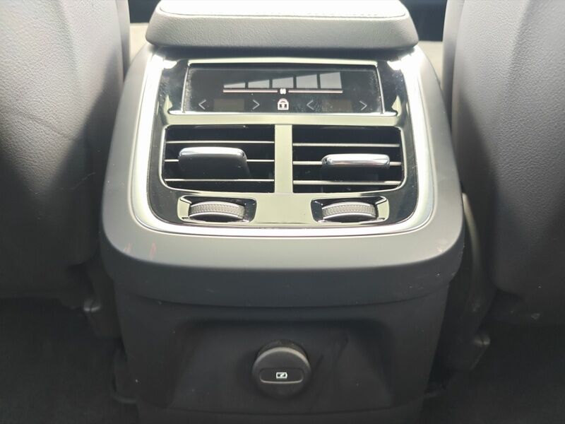 More views of Volvo XC90