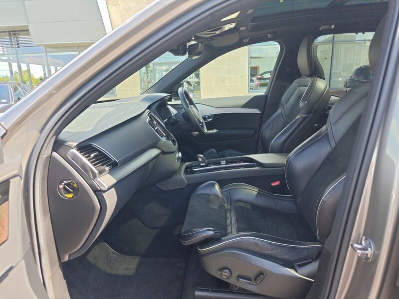 More views of Volvo XC90