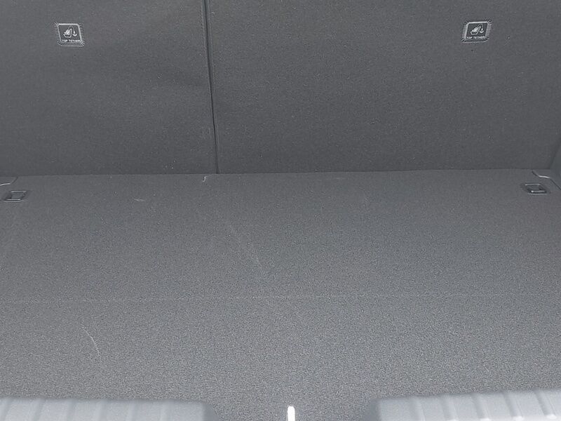 More views of Kia Niro