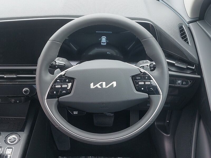 More views of Kia Niro