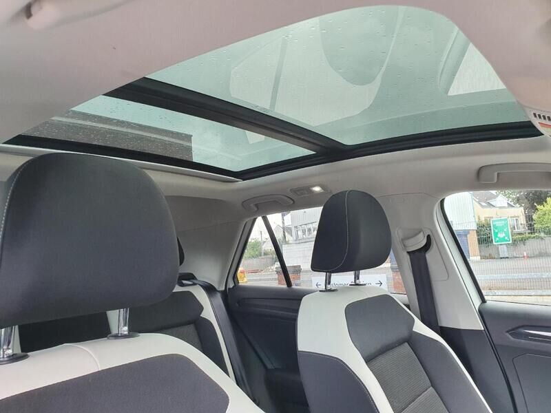 More views of Volkswagen T-Roc