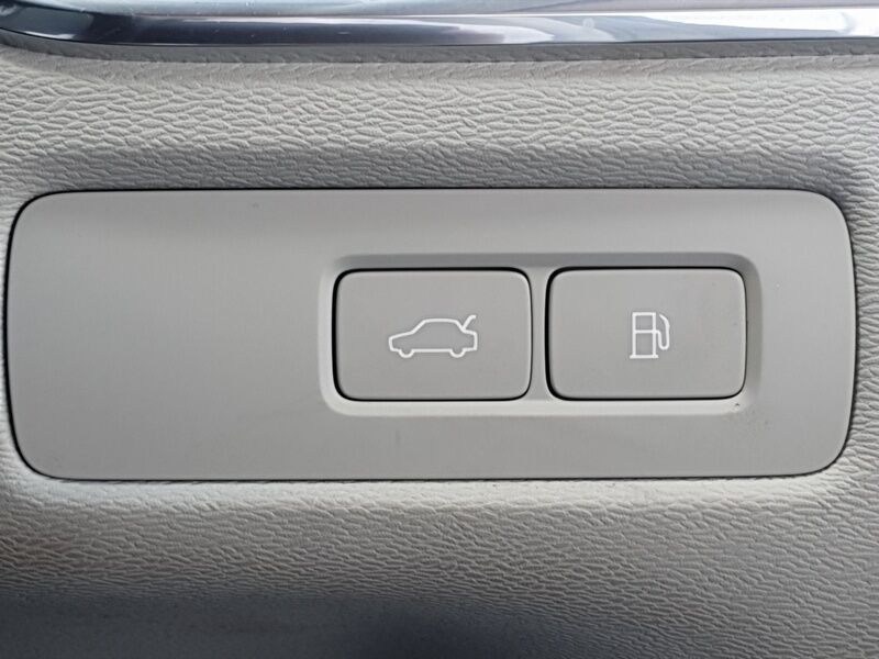 More views of Volvo XC60