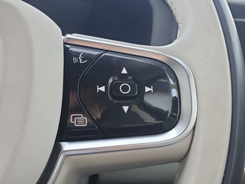 More views of Volvo XC60