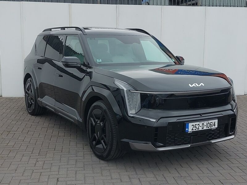 More views of Kia EV9