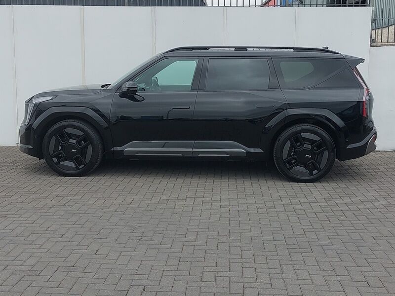 More views of Kia EV9