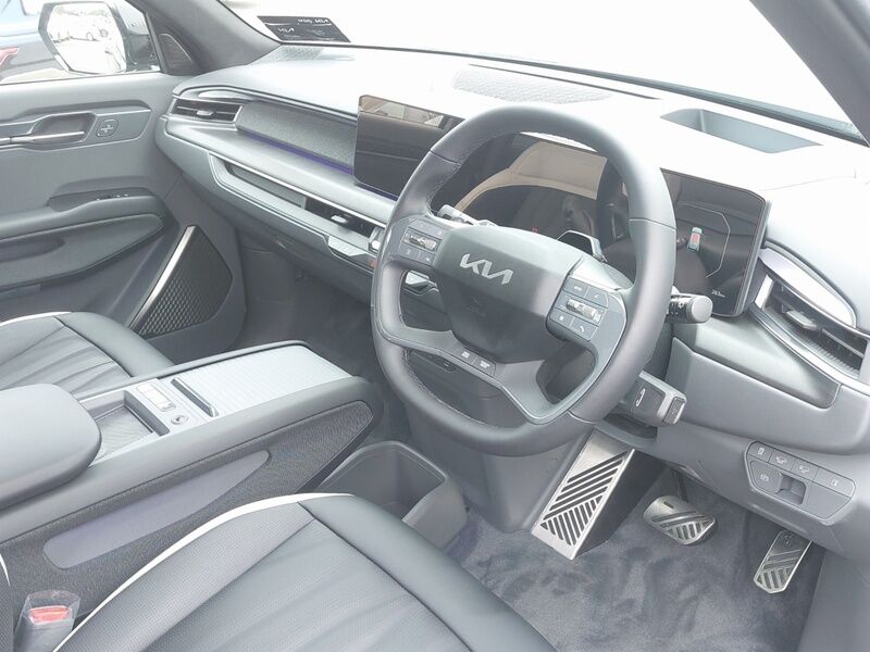 More views of Kia EV9