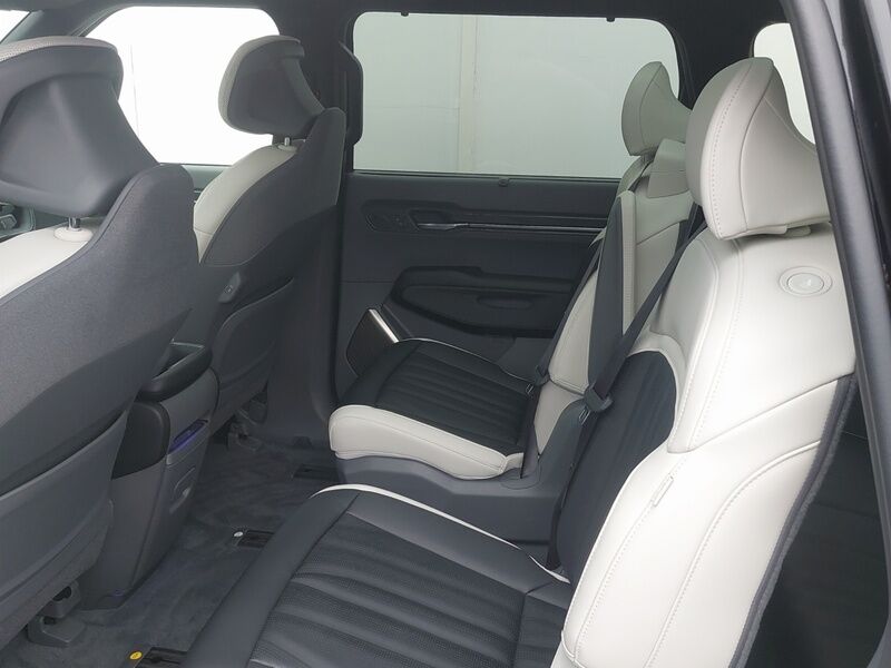 More views of Kia EV9