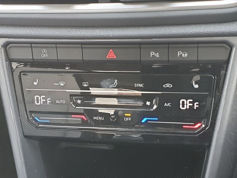 More views of Volkswagen T-Roc