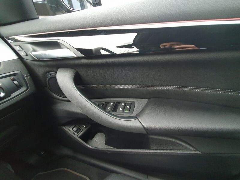 More views of BMW X1