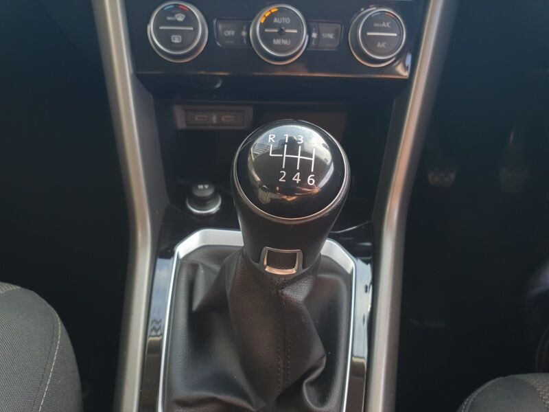 More views of Volkswagen T-Roc