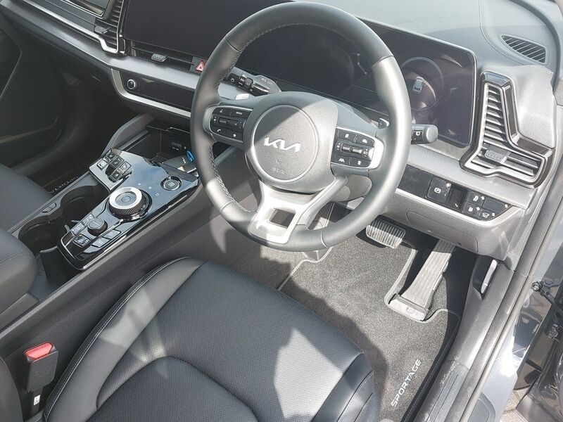 More views of Kia Sportage