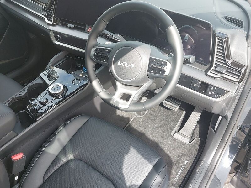 More views of Kia Sportage