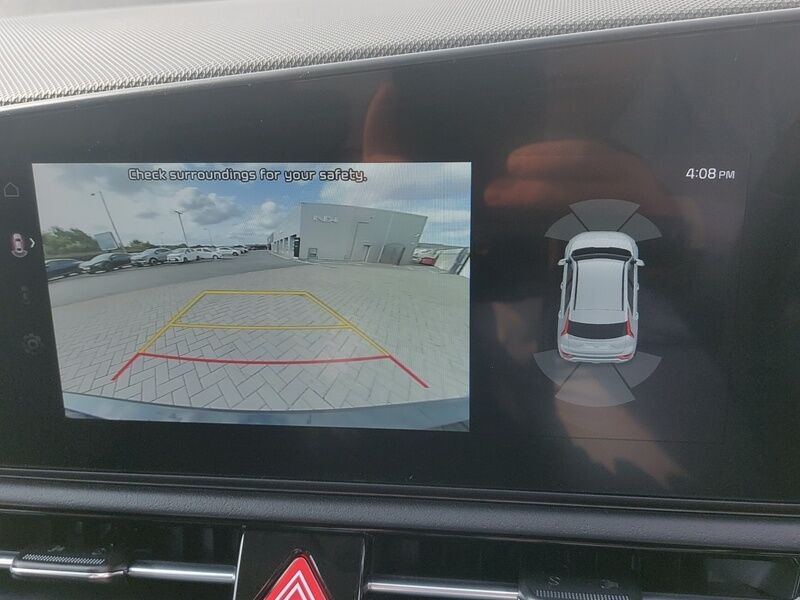 More views of Kia Niro