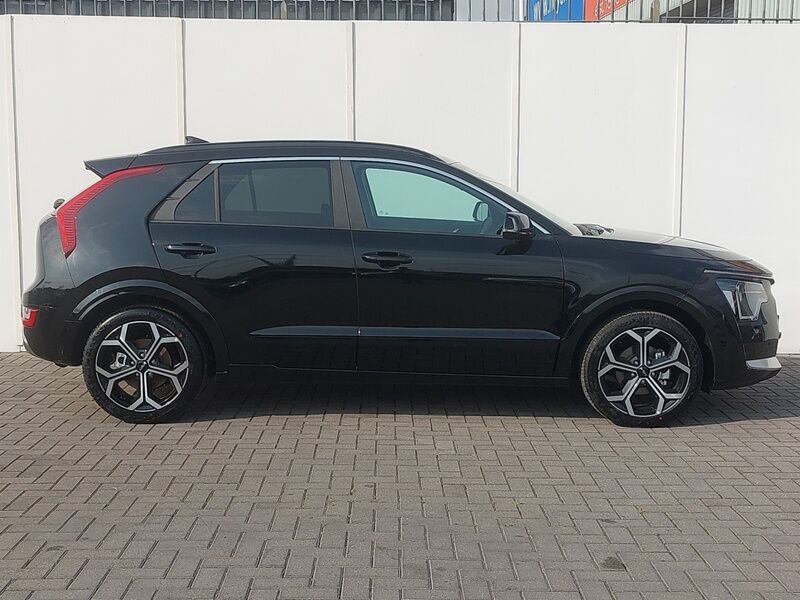 More views of Kia Niro