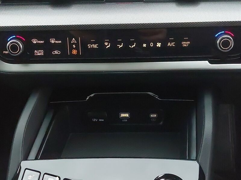 More views of Kia Sportage