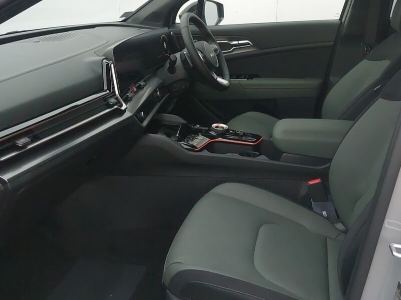 More views of Kia Sportage