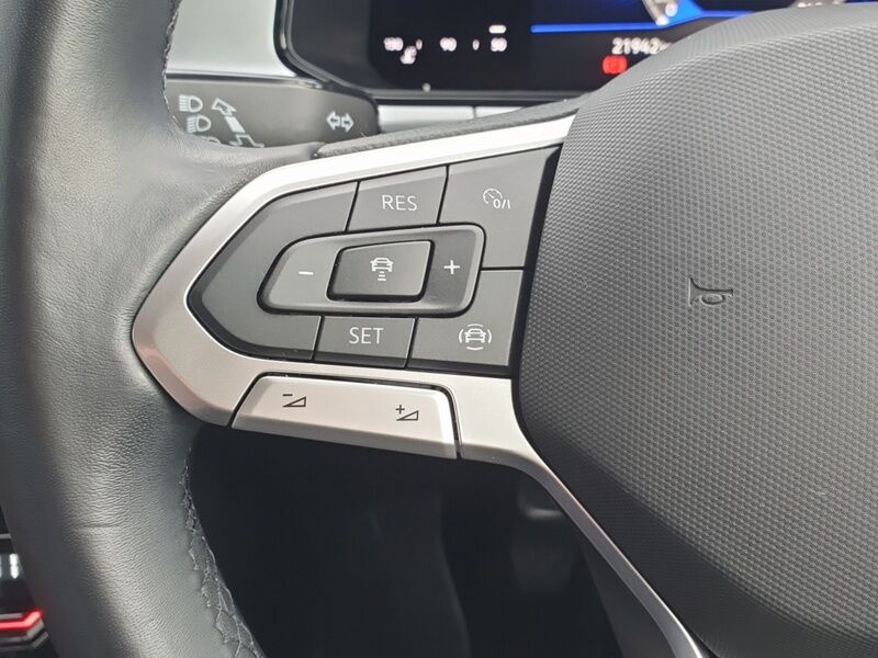 More views of Volkswagen T-Roc