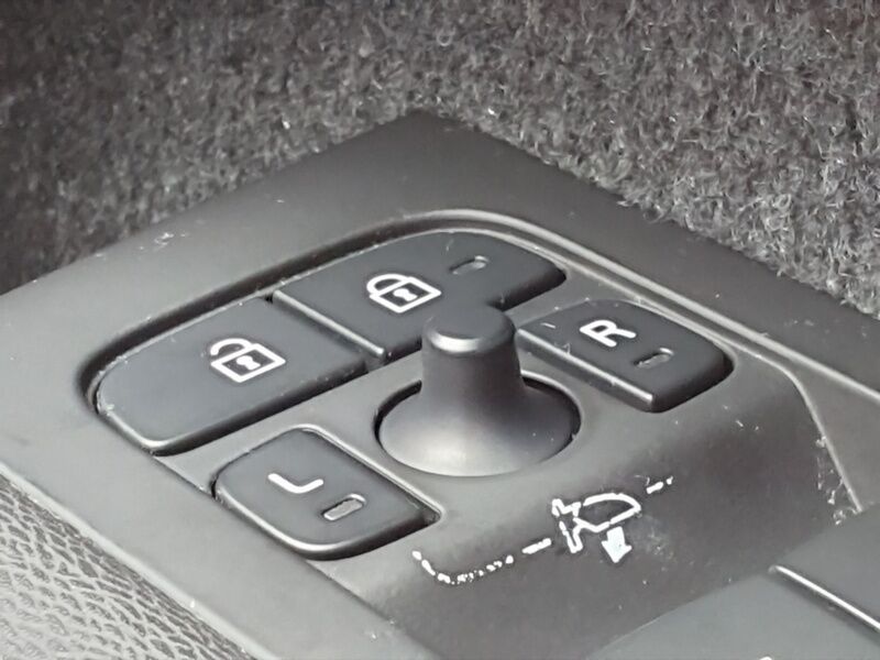 More views of Volvo XC40