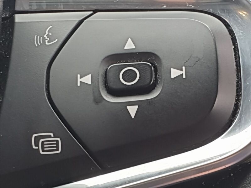 More views of Volvo XC40