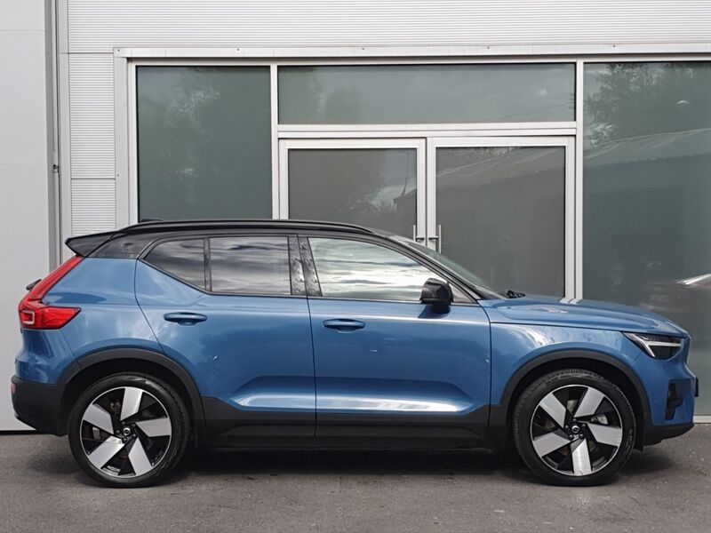 More views of Volvo XC40