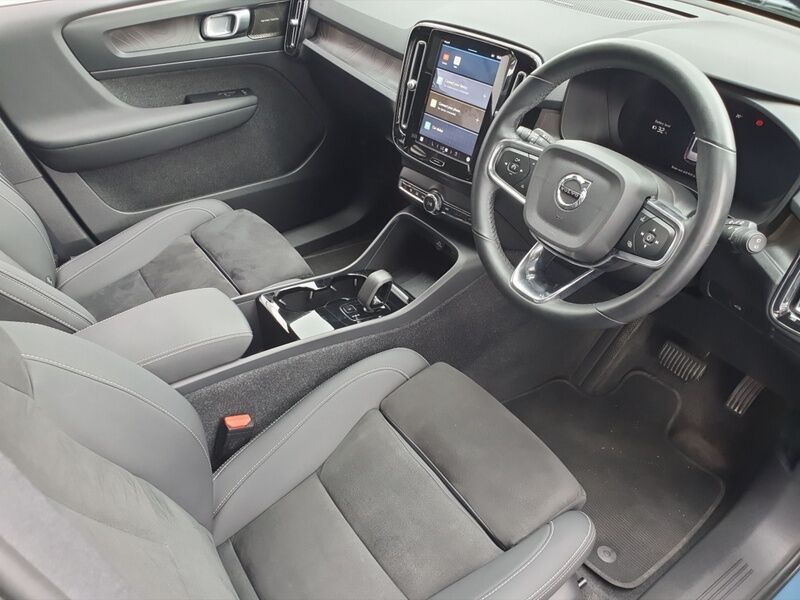 More views of Volvo XC40