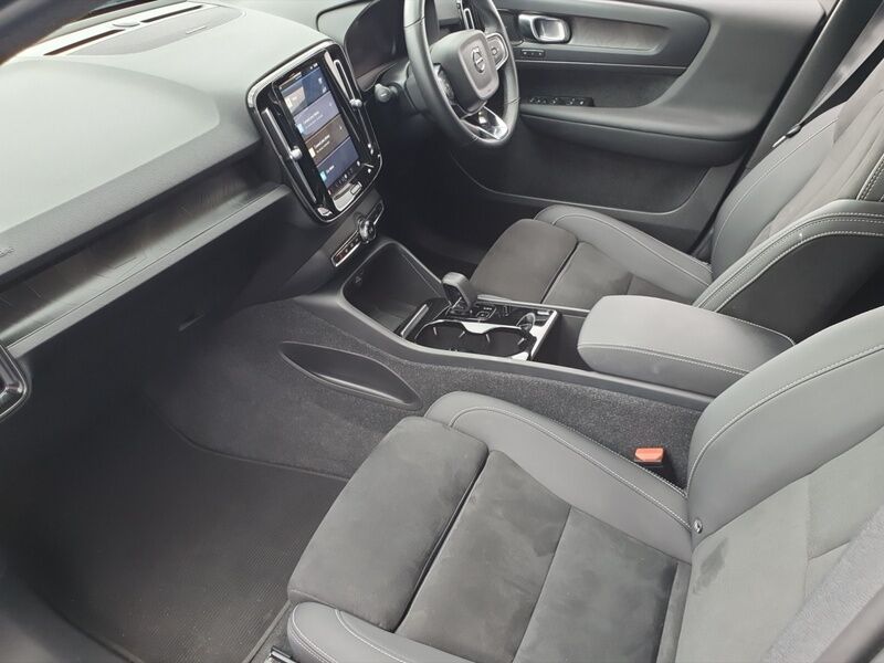 More views of Volvo XC40