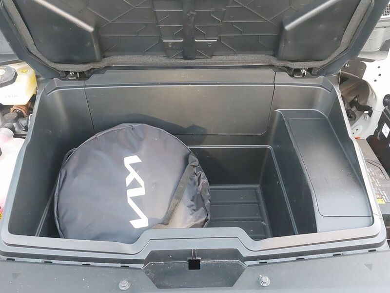 More views of Kia EV6