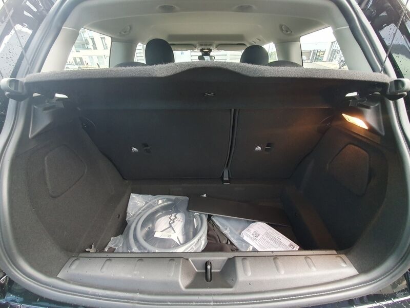More views of MINI Hatch