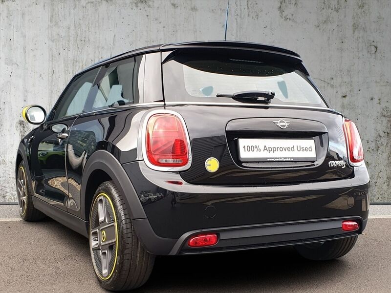 More views of MINI Hatch