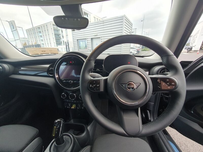 More views of MINI Hatch