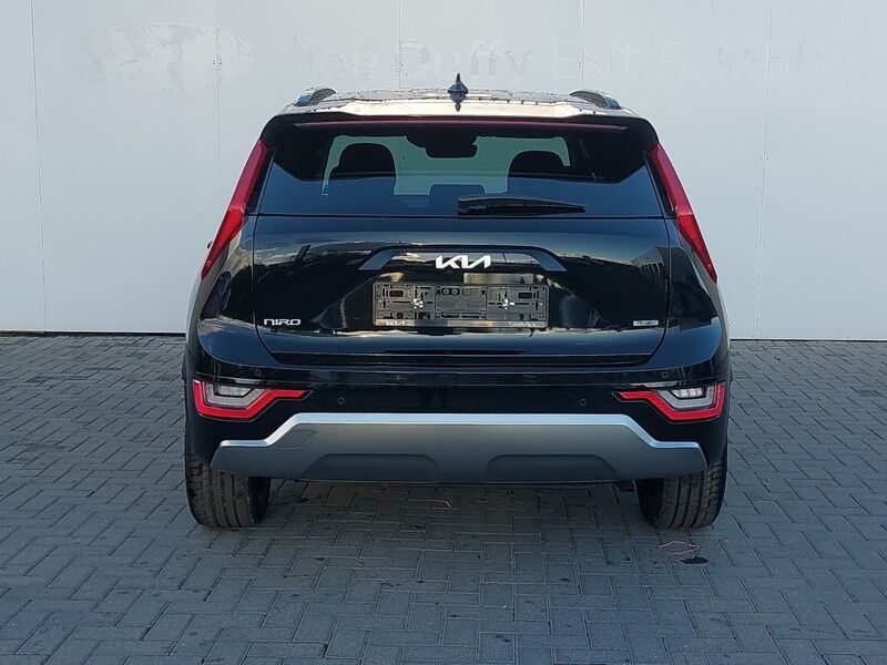 More views of Kia Niro