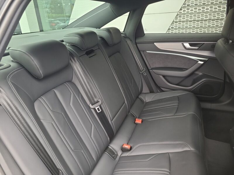 More views of Audi A6