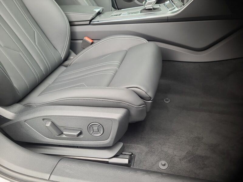 More views of Audi A6