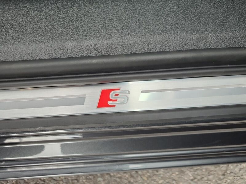 More views of Audi A6