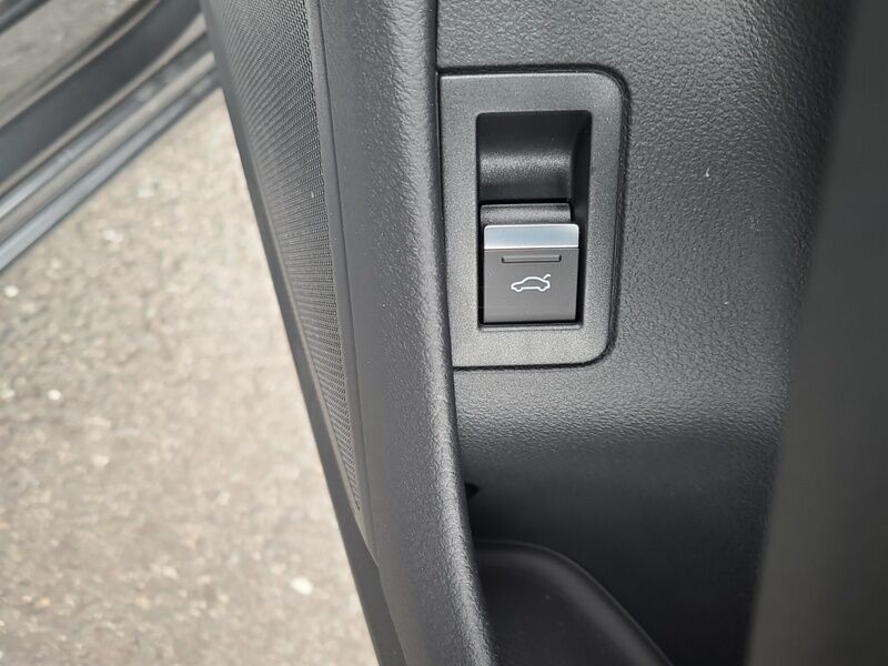 More views of Audi A6