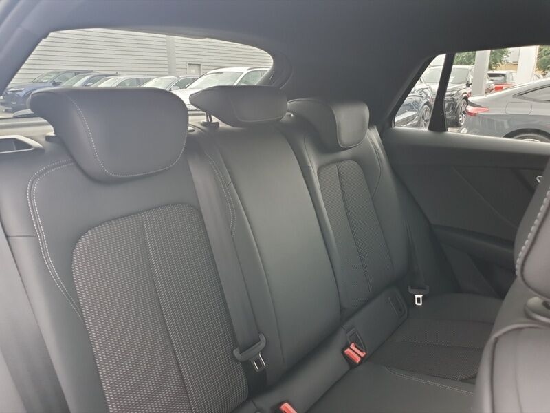 More views of Audi Q2