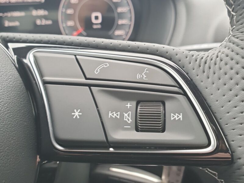 More views of Audi Q2