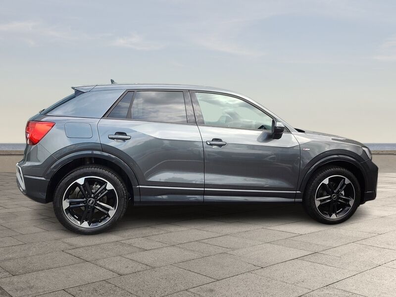 More views of Audi Q2