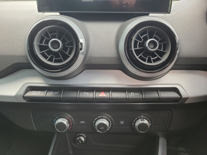 More views of Audi Q2